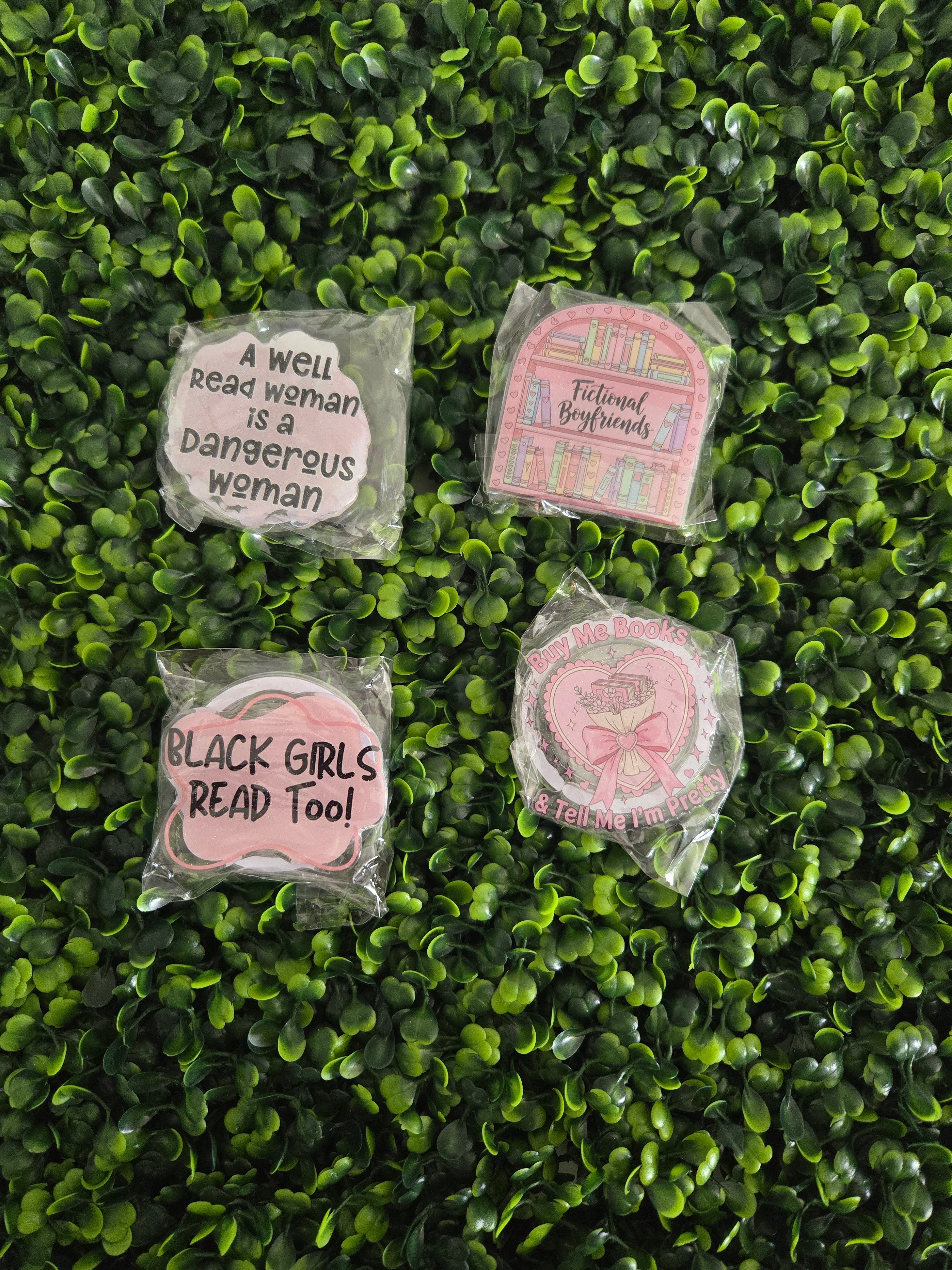 E-Readers/Phone Grips-Magsafe